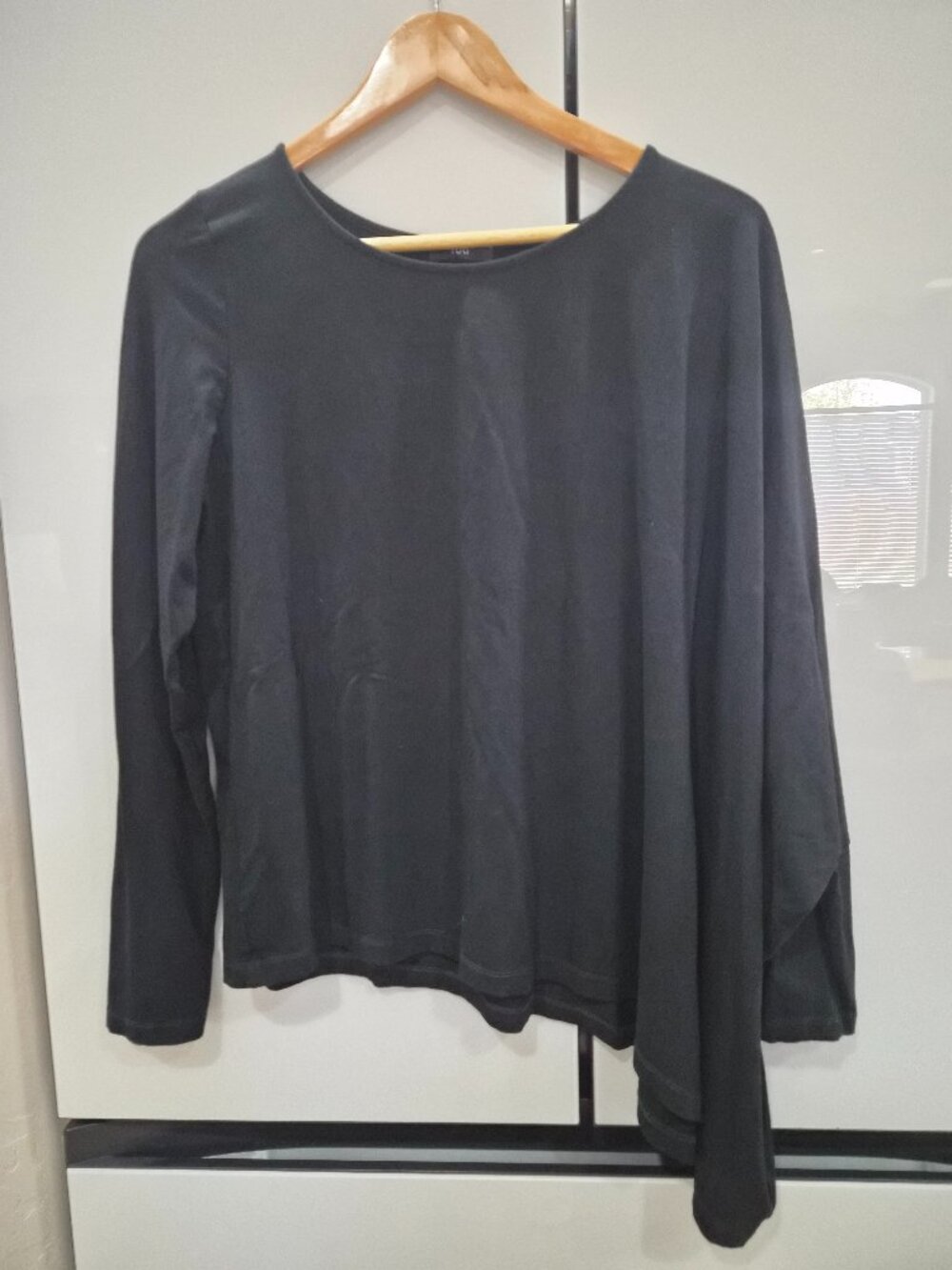 Ruti Asymmetric tunic top black L/XL